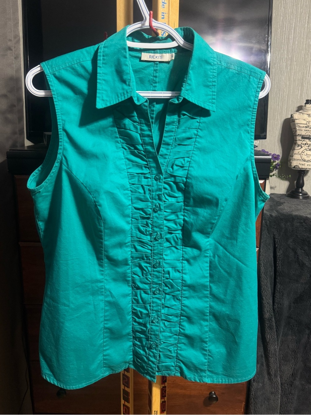 Bundle of 2 Ricki's Sleeveless Ruffled Button Down Tops - Size 12! Modest snaps!